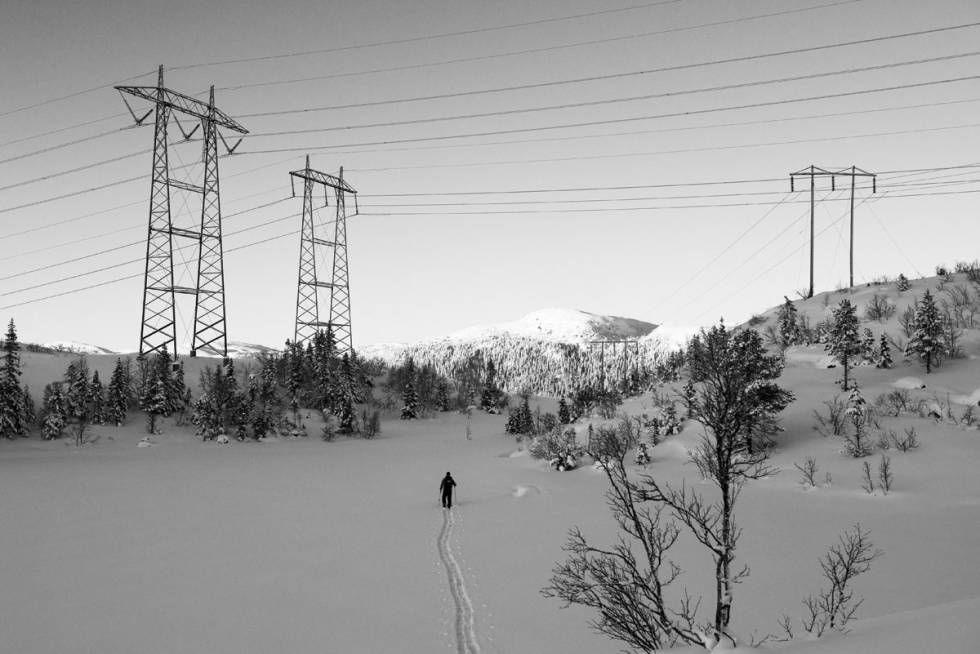 BORTOVER: Transport må man regne med. Foto: Anki Grøthe Gaustatoppen