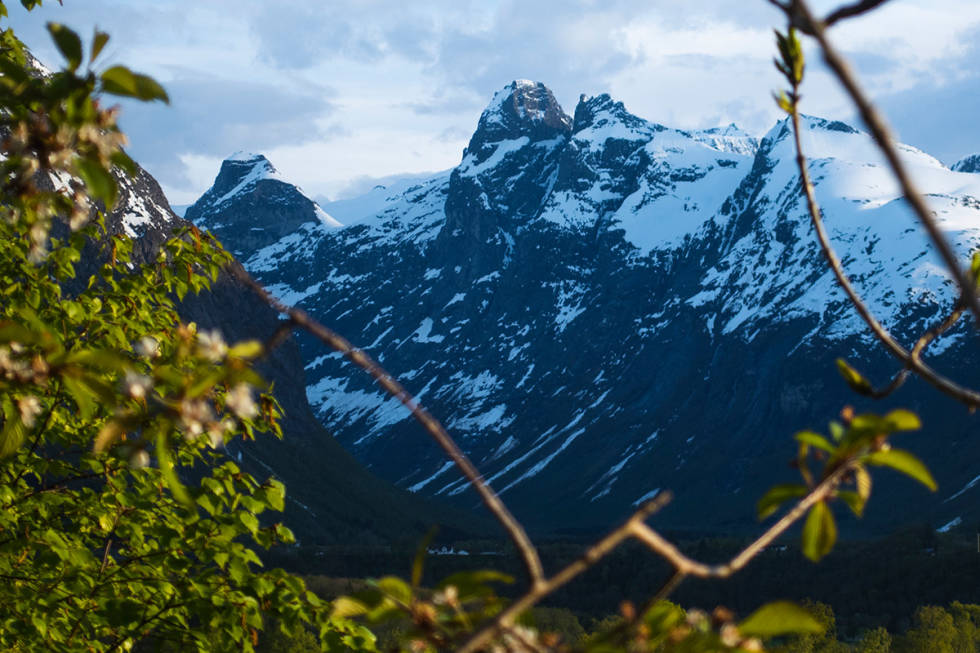 Isterdalen. Foto: Kyrre Buxrud romsdal klippeklatring