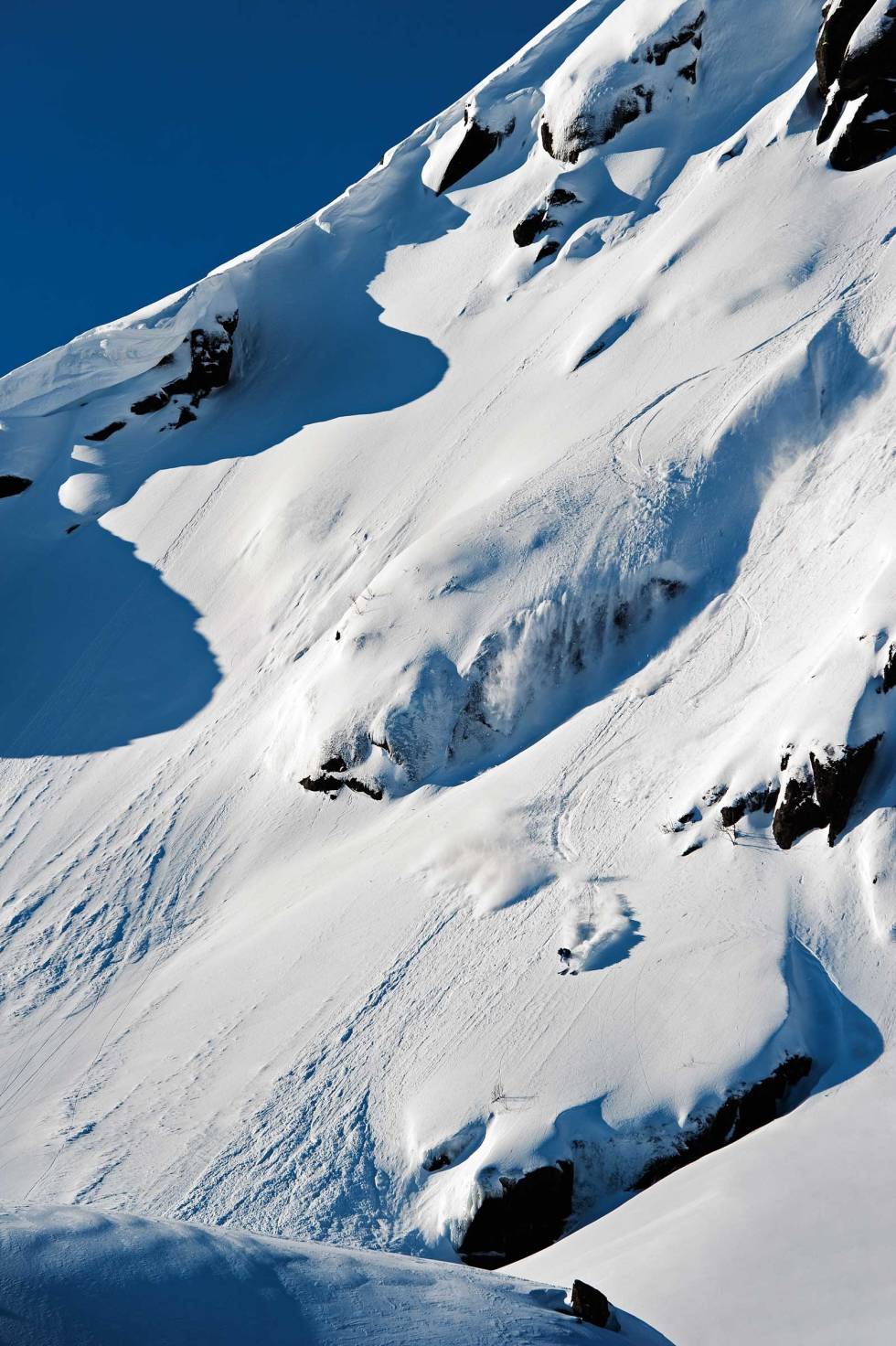 LOFOTFERIE: Fete linjer i Norges vakreste fjell på nok en filmtur med Field Productions. Bilde: Mattias Fredriksson Aksel-Lund-Svindal-4