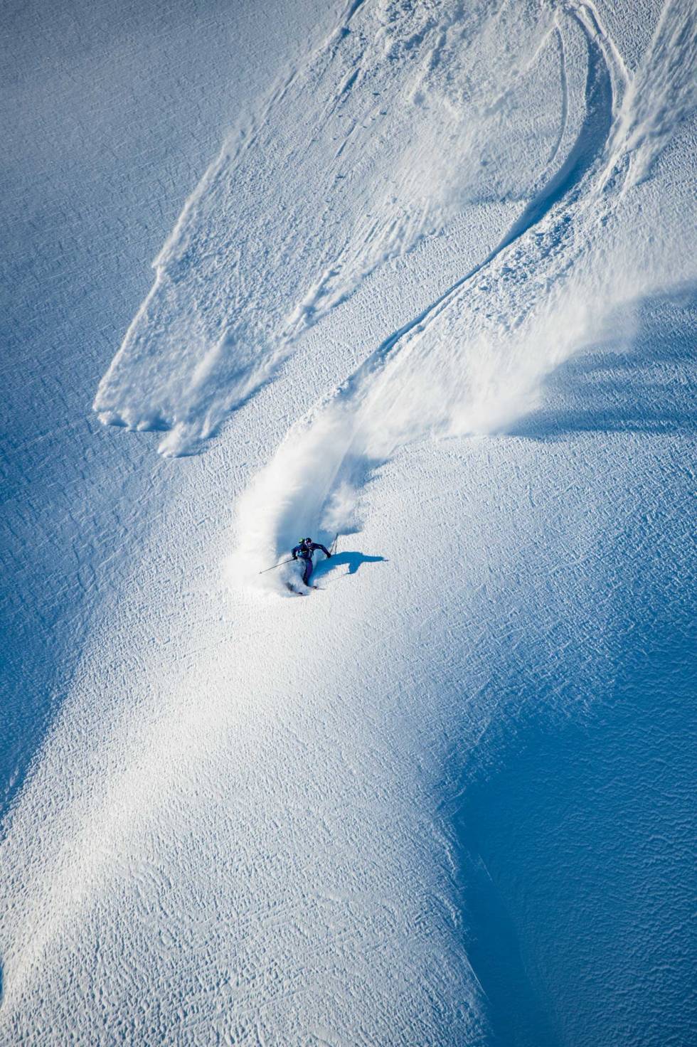 ENDELIG: Verdens beste alpinist på plass i verdens feteste skifjell; Alaska i USA. Bilde: Sverre Hjørnevik Aksel-Lund-Svindal-6