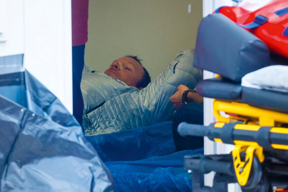 SKADE: På vei til sykehuset i Kitzbühel. Bilde: Cornelius Poppe Aksel-Lund-Svindal-6