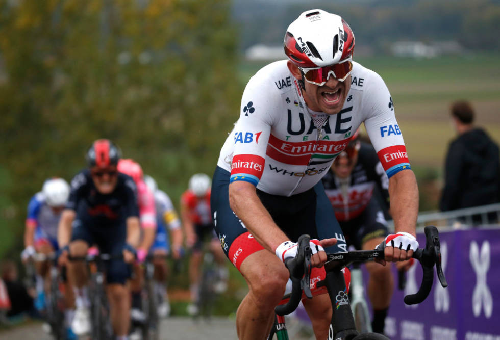 SIKTER MOT KLASSIKERNE: Alexander Kristoff ble nummer tre i Flandern rundt i fjor, for andre år på rad. I 2021 håper han igjen å kunne lykkes i klassikerne. Foto: Cor Vos alexander kristoff - flandern rundt - uae team emirates
