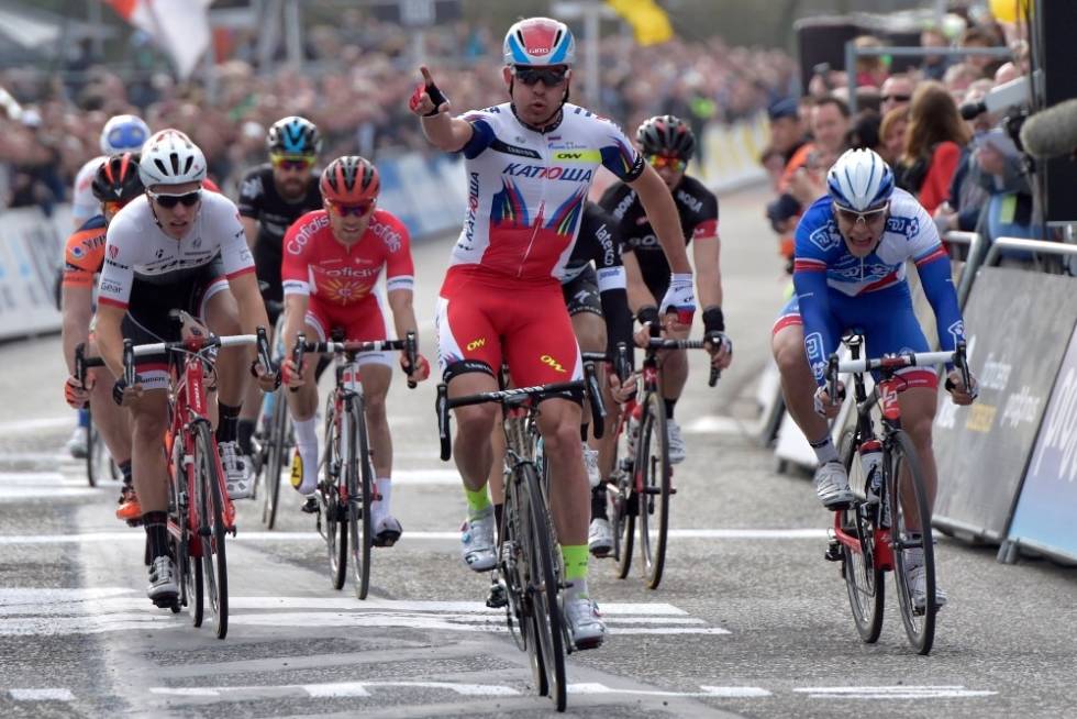 NY TRIUMF?: Alexander Kristoff gikk seirende ut av 2015-utgaven. Kan han gjenta prestasjonen? Foto: Cor Vos alexander kristoff scheldeprijs 2015
