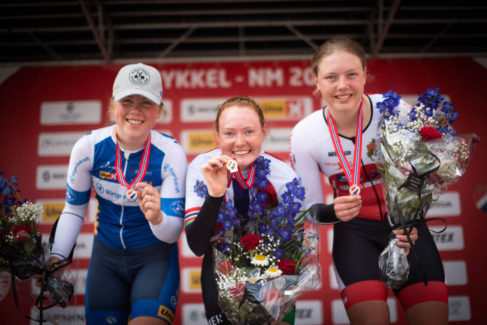 PODIET: Line Kristiansen, Amalie Christensen og Camilla Rånes Bye utgjorde podiet til junior kvinner på NM-tempoen. Foto: Henrik Alpers amalie christensen lillehammer ck nm tempo gull(1)