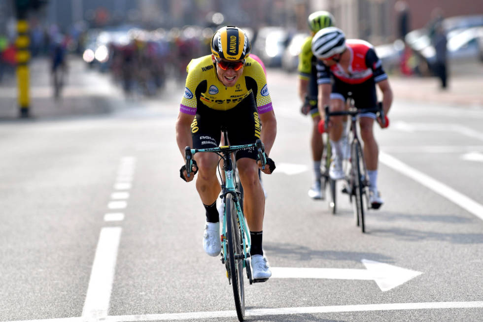 HENTET PÅ KILOMETERSMERKET: 27-åringen var nær å gjøre noe stort i Gent-Wevelgem i 2019. I stedet ble det seier til Alexander Kristoff. Foto: Cor Vos amund grøndahl jansen gent-wevelgem