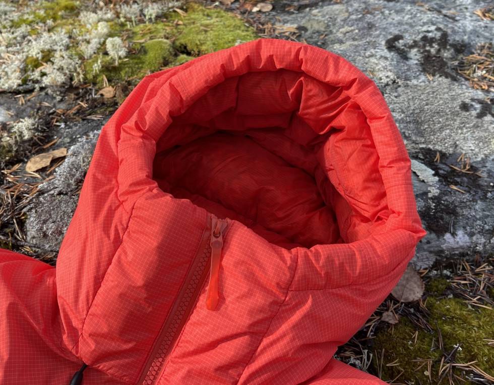 God beskyttelse: En skikkelig god krage og hette gjør at du holder deg varm. Arc'Teryx Alpha Parka hette