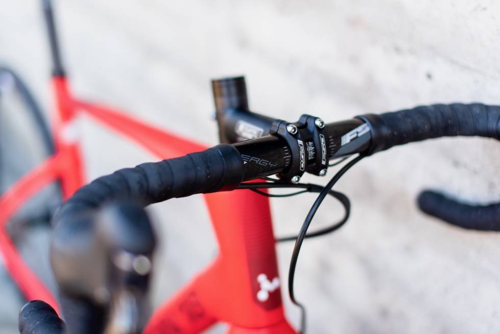 ALU-DELER: Styre og stem fra FSA er solide, men ikke spesielt lette. Argon18 Krypton CS