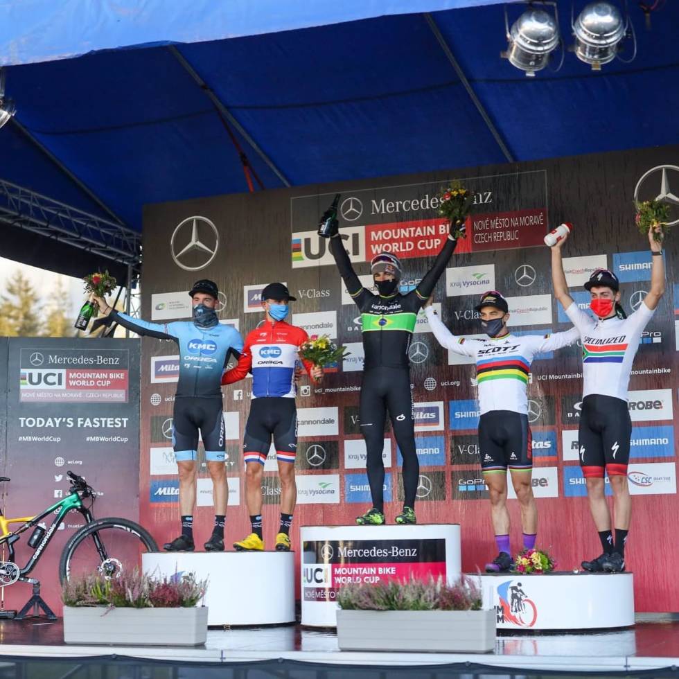 FØRSTE GANG: Avancini tok en etterlengtet første verdenscupseier i rundbane i Nove Mesto. Henrique Avancini sin Cannondale Scalpel