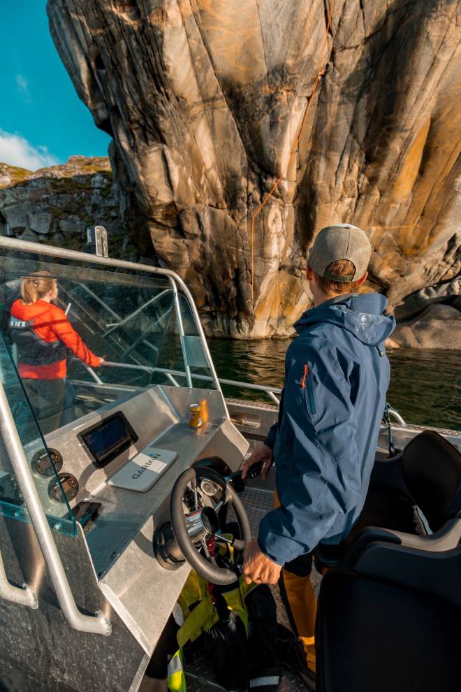 BÅT-ANMARSJ: Ruta er i spektakulære omgivelser. Foto: Marco Zanone båt