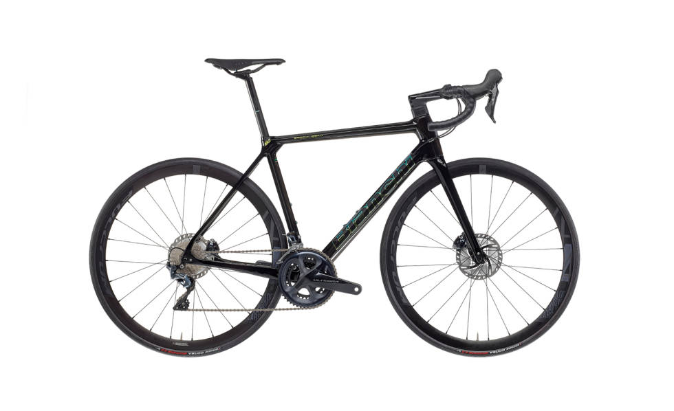 RIMELIG? Den billigste versjonen av Specialissima blir med mekanisk Ultegra. Pris ukjent, sannsynligvis rundt 70000 kroner. bianchi specialissima