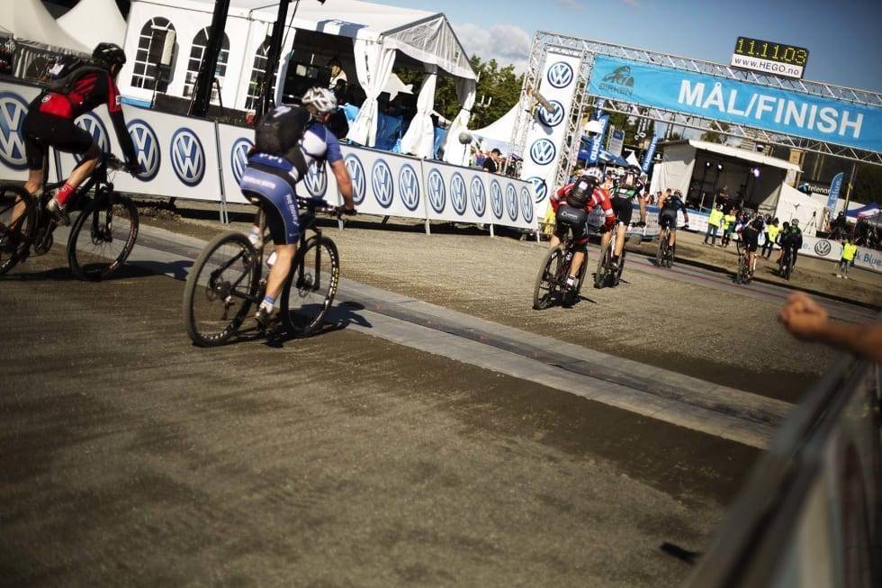 START OG MÅL: Birken har blitt ilagt en streng smittevernprotokoll, blant annet ved start og mål. Foto: Kristoffer H. Kippernes. birkebeinerrittet 2021, mål