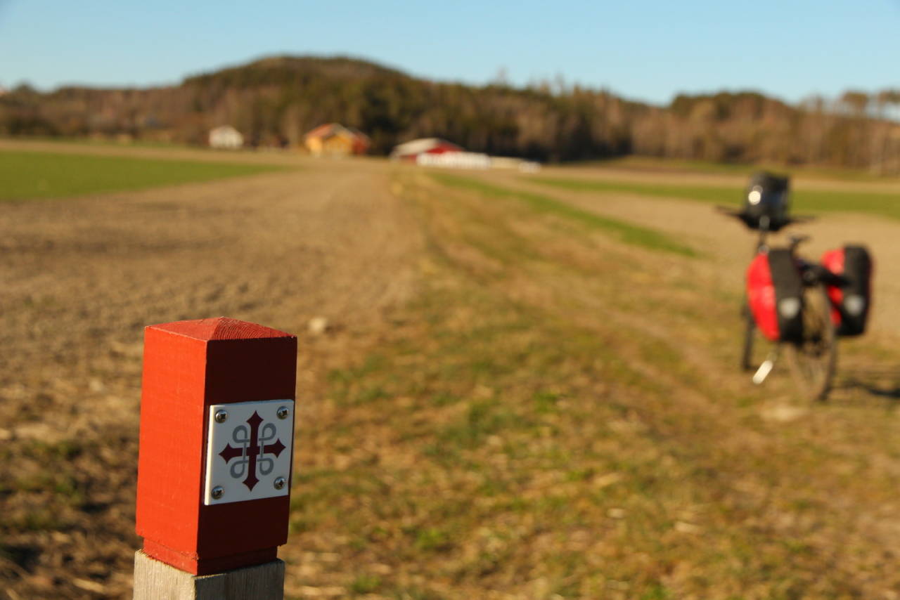 BORGLEDEN: Strekningen inviterer til variert natur og kulturlandskap. Foto: Øyvind Wold pilegrimsleden borgleden med sykkel
