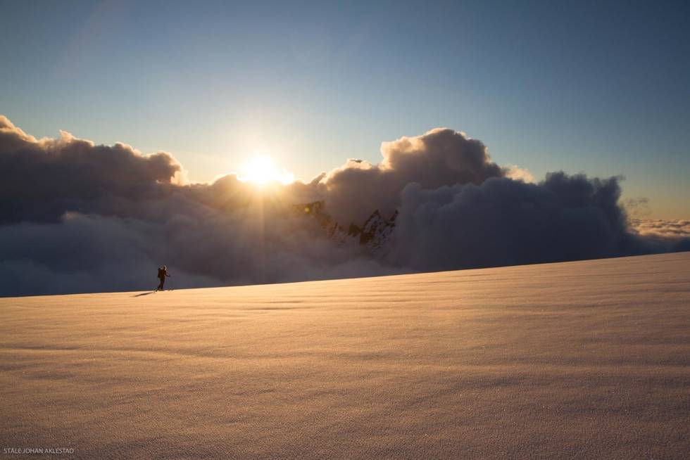 Mot Breitinden. Foto: Ståle Johan Aklestad Breitinden-Toppturer-i-Romsdalen-3