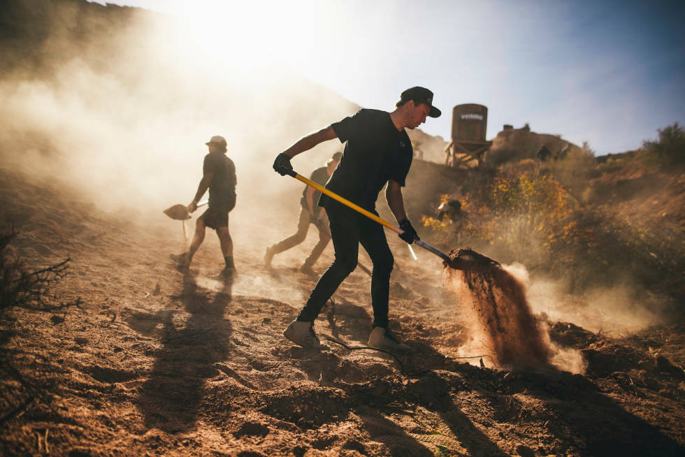 Brett Rheeder og hans team vant stibyggerprisen under Red Bull Rampage 2019. Prisen ble delt ut for første gang i år. Foto: Paris Gore/Red Bull Content Pool Red Bull Rampage 2019
