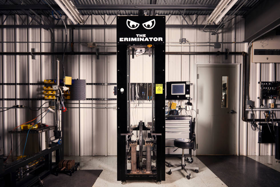 THE ERIMINATOR: Testmaskinen til Bontrager er laget for å ødelegge felger. Bontrager Line 30 hjul
