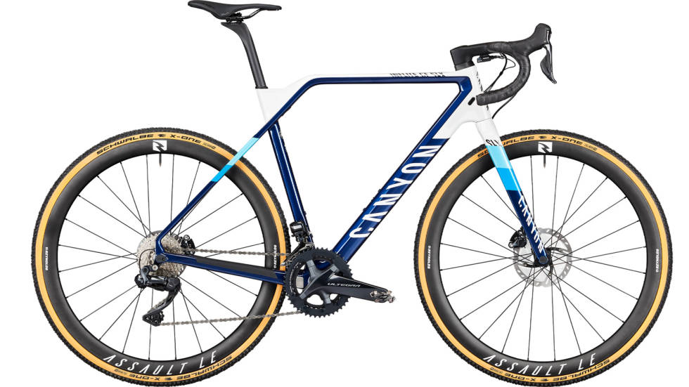TOPPMODELLEN: Vil du ha samme modell som Mathieu van der Poel eller Ceylin del Carmen Alvarado må ut med 54999 kroner. Ikke spør oss hvorfor kjedet er på lilleskiva. canyon inflite clx 9 team