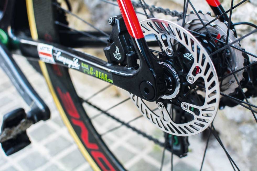 STOPPEKRAFT: Lotto Soudal kjører 160 mm skiver foran og bak. Det gir stoppkraft til også de tyngste rytterne. Carl-Fredrik-Hagen-sykkelen-min-2