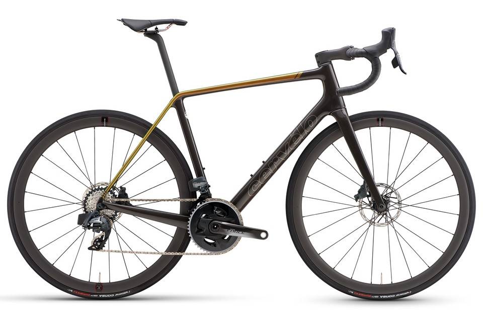 RIMELIGSTE VERSJON: Sykler har ikke blitt billigere etter valutajusteringer og korona. Versjonen med SRAM Force vil trolig koste 85.000 kroner. Foto: Cervélo. Cervelo-force