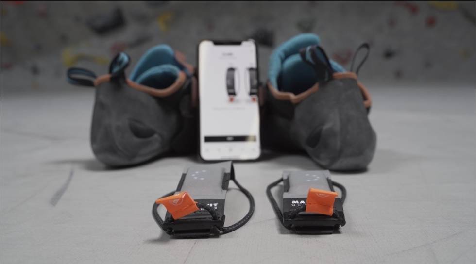 MAMMUT CLIMBAX: verdens første pulsklokke for klatring. Du har to armbånd og appen på mobilen. Foto: Mammut Climbax_Product_3_landscape_website