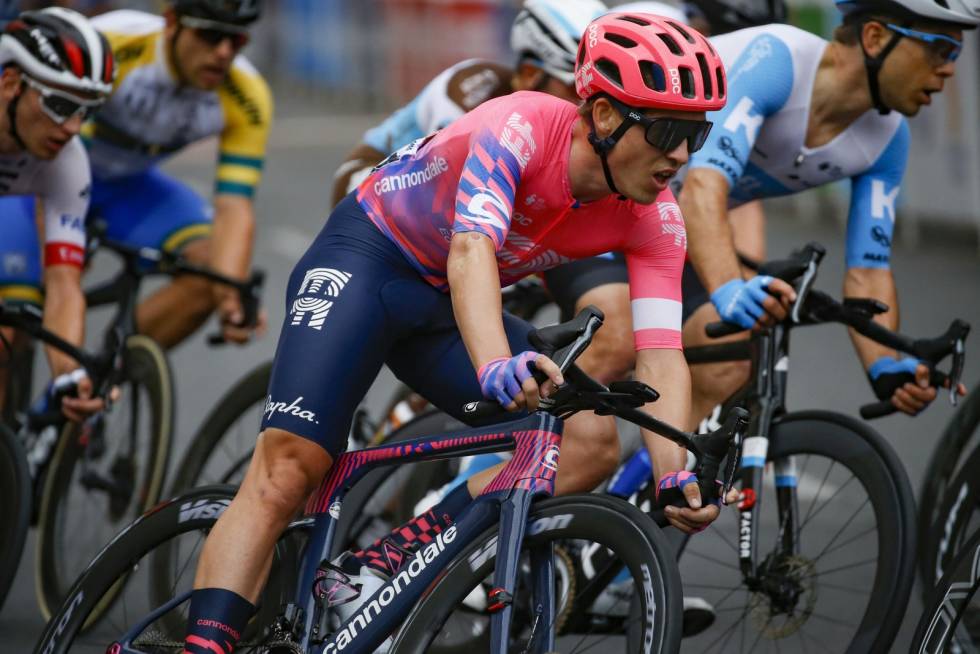 BYTTET LAG: Det ble få ritt i EF Pro Cycling-trøyen for Kristoffer Halvorsen. FOTO: Cor Vos CORVOS_00031914-111