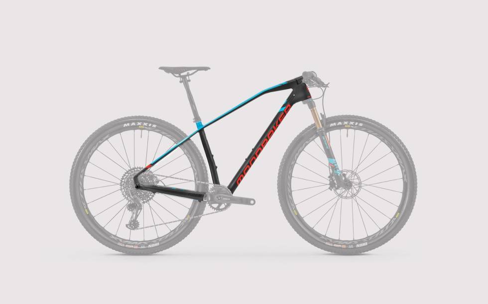 FORRIGE GENERASJON: Med pukkelrygg og integrert stem splittet den forrige versjonen av Mondraker Podium markedet. Mondraker Podium