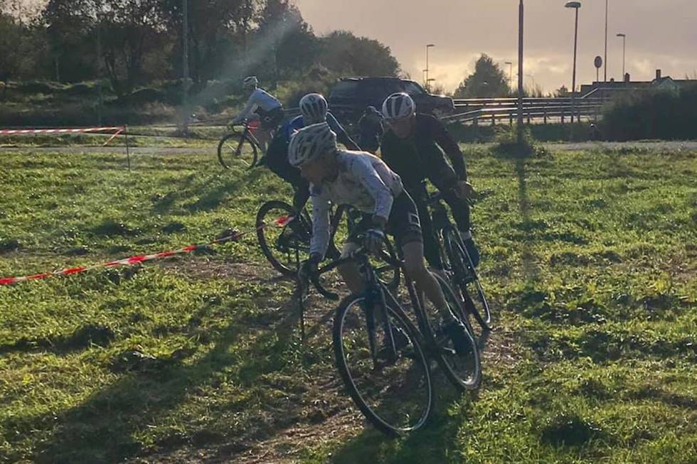 POPULÆRT: Cyclocross-miljøet i Rogaland og Agder vokser for hver uke, og mye av rekrutteringen er unge ryttere. Foto: Marcus Chard cyclocross cup Agder og Rogaland