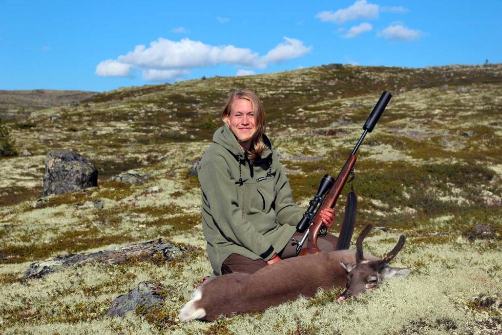 Allsidig: Store trofé er ikke viktigst. Her har Marte hatt en kjempeopplevelse på reinsdyrjakt. Damer-på-jakt-7
