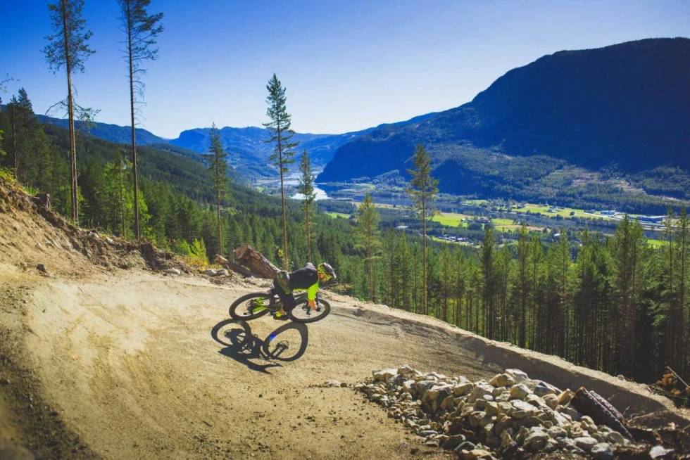 DEN RAVINDE: En av veldig mange godbiter i sykkelparadiset Nesbyen. Foto: Kristoffer H. Kippernes DEN RAVINDE KIPPERNES