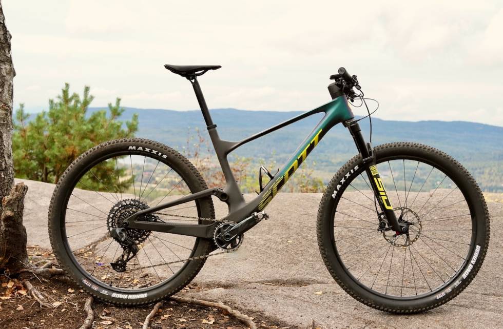 NY STANDARD: Nye Scott Spark byr på 120 mm vandring foran og bak og helintegrert bakdemper. Scott Spark 2022