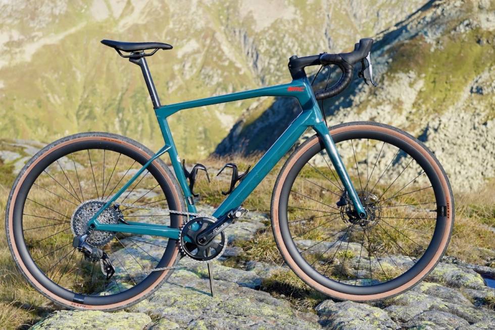 FIN RACER: RoadMachine X er en super blandeveisracer for dem som vil ha 1x12-drivverk. Foto: Øyvind Aas BMC RoadMachine X