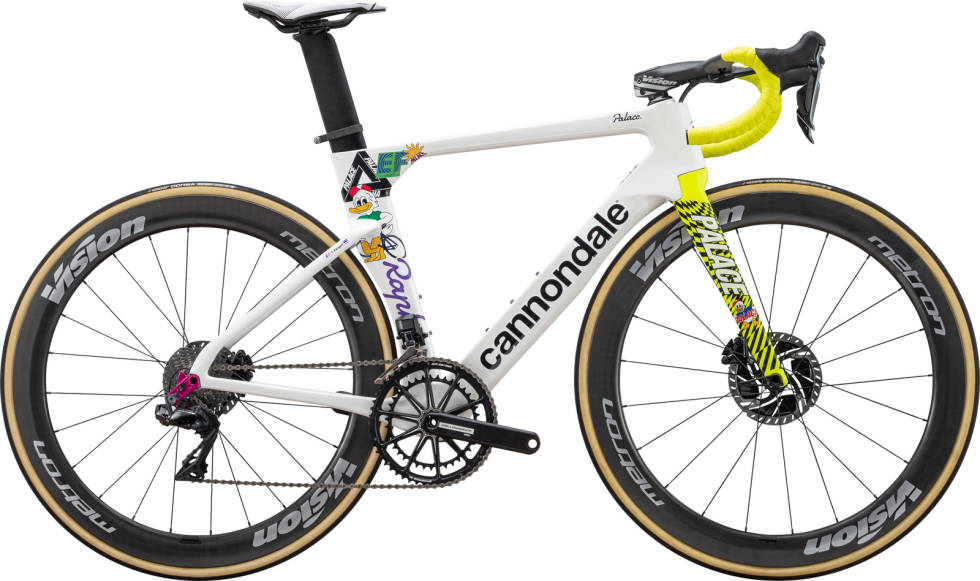 VAKKER? Om ikke du liker denne, selger laget trolig unna sine mange rosa sykler. Foto: Cannondale. ef-palace-cannondale