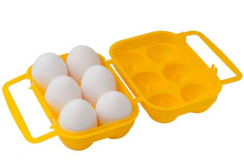 Det er flere av oss som liker egg på tur - derfor får du også kjøpt slike eggholdere. eggholder tur turmat egg utemagasinet fri flyt