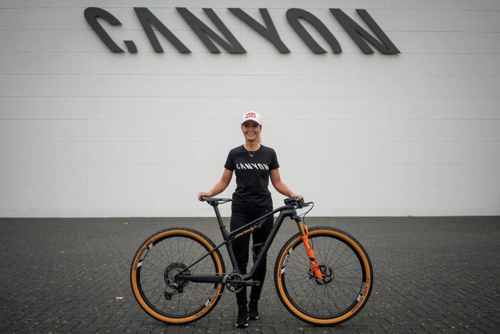 NY SYKKEL: Emily Batty skal sykle på Canyon i 2021. Foto: Adam Morka Emily Batty Canyon