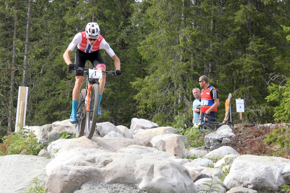 Erik Hægstad vant prøve-NM i rundbane i Brumunddal i fjor. Hvem tar gullet i år? Foto: Cato Karbøl Erik Hægstad Norgescup Brumunddal 2019
