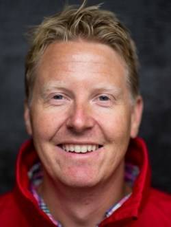 LADETILBUD: Espen Jonhaugen er assisterende generalsekretær i Skiforeningen. Foto: Skiforeningen lade elsykkel kikut nordmarka batteri oslo
