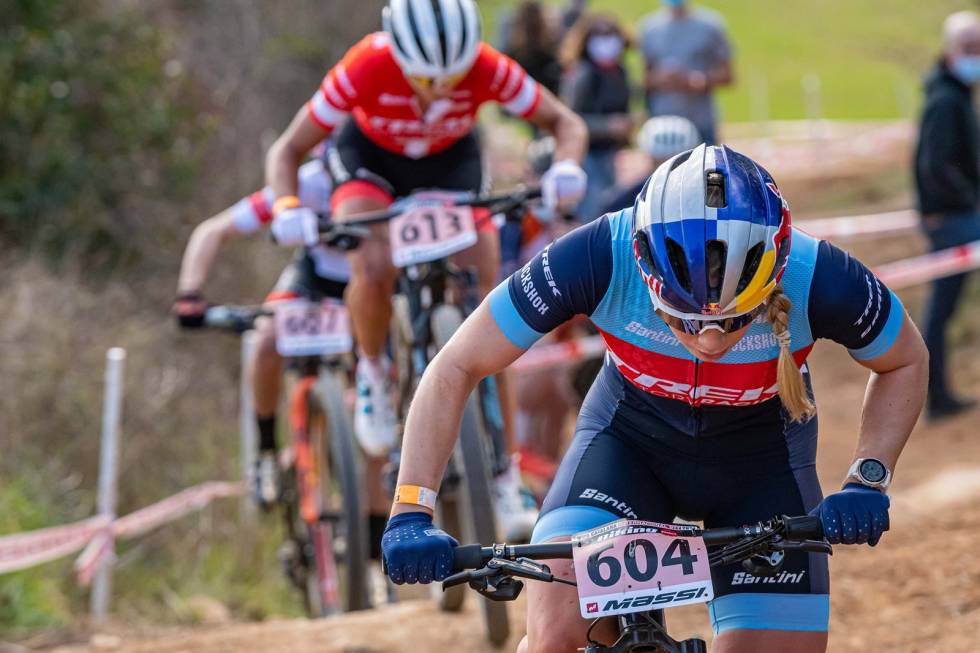 STERK TREK-DUO: Evie Richards og Jolanda Neff sikret dobbeltseier for Trek Factory Racing i sesongåpningen. Evie Richards og Jolanda Neff