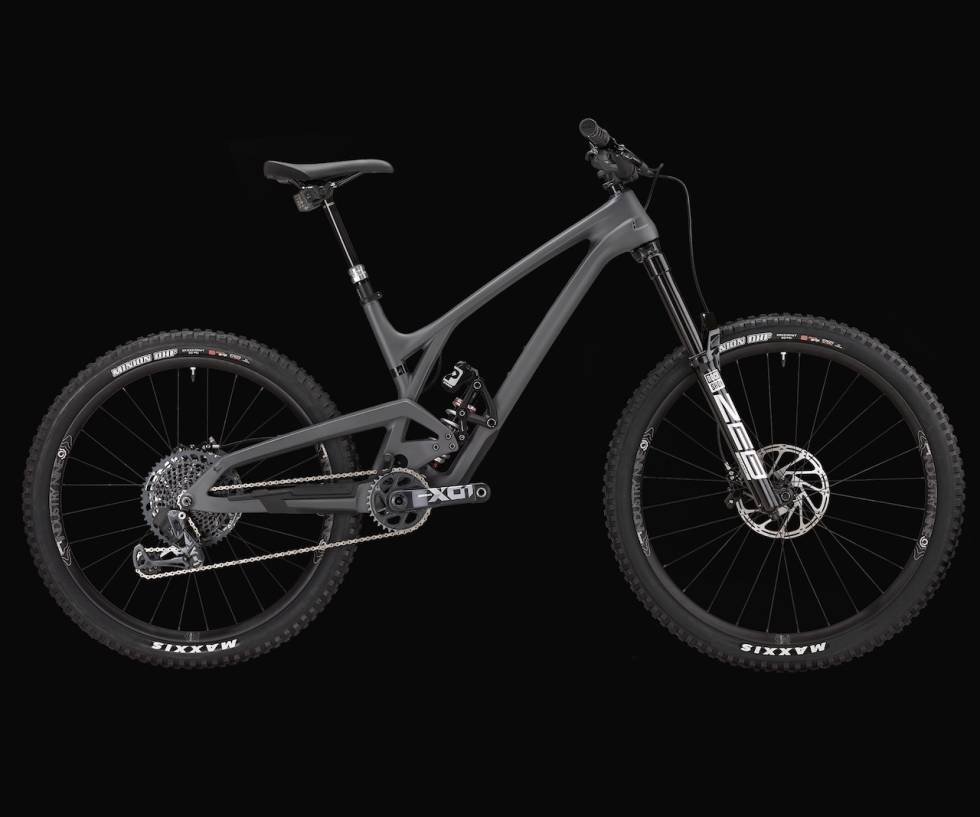 MX: 29er-hjul i front og 27,5-tommers hjul bak på Evil Insurgent MX. Evil Insurgent 2021