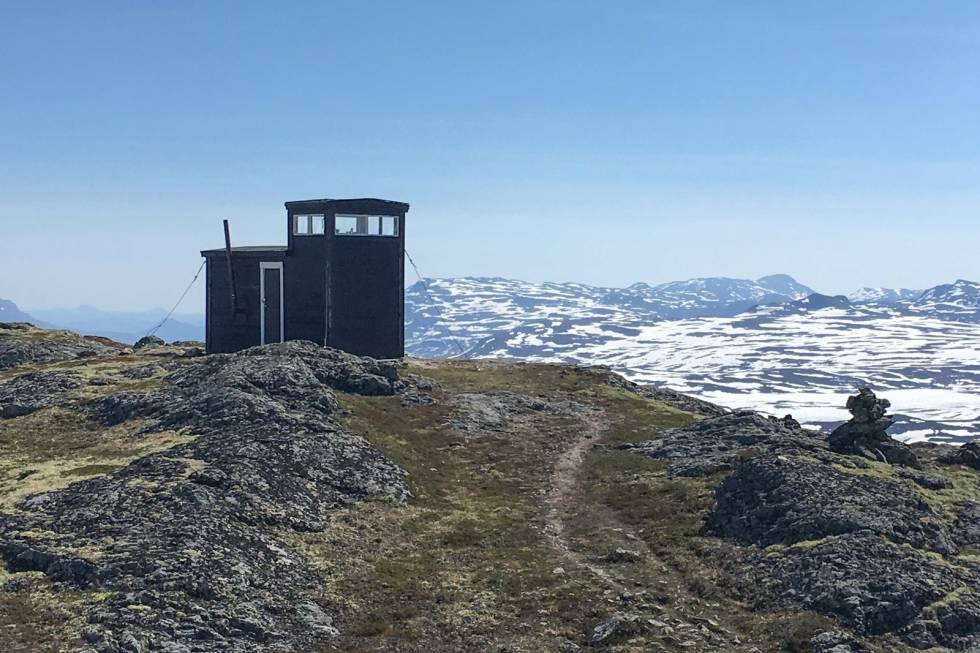 TOPPTUR: Nødhytte i tilfelle uvær. Foto: Eivind Eidslott fjelltur topptur tyin Filefjell