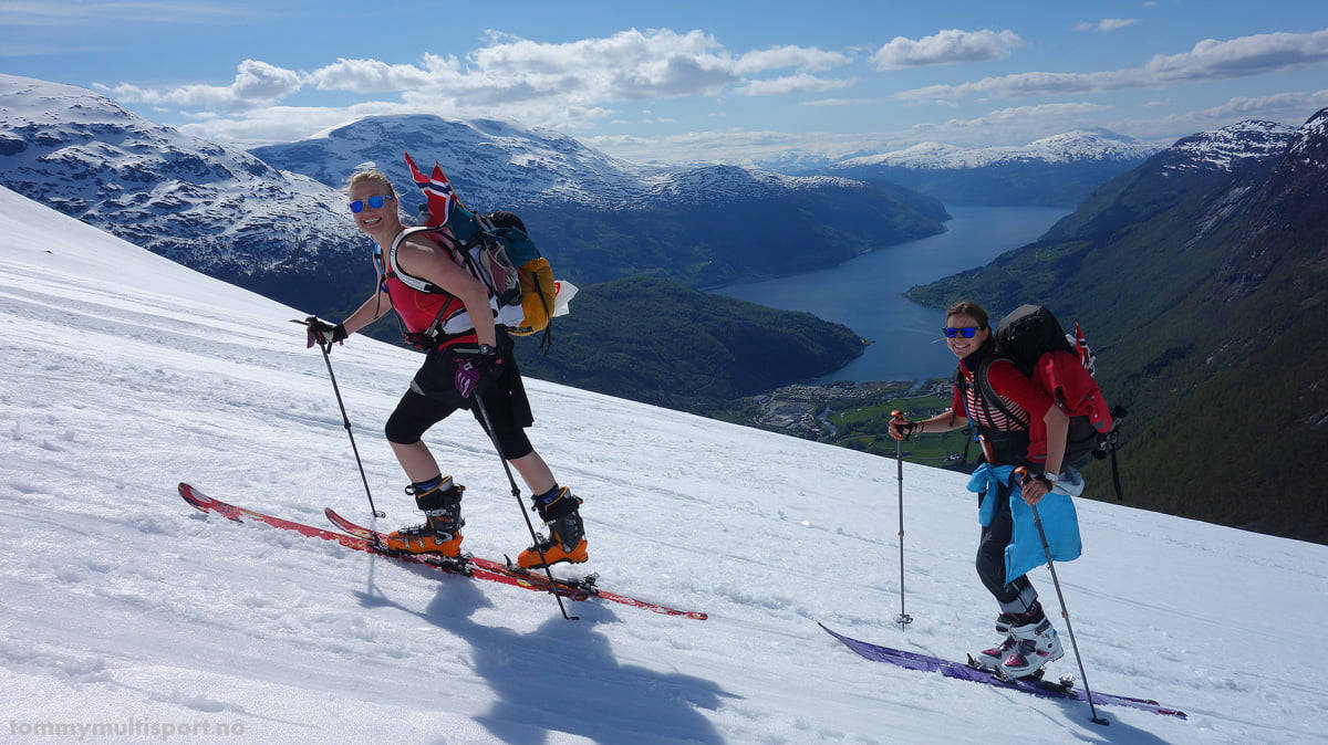STRYN: 17. mai i Stryn er sjelden feil. Foto: Folven Adventure Camp Stryn 17. mai