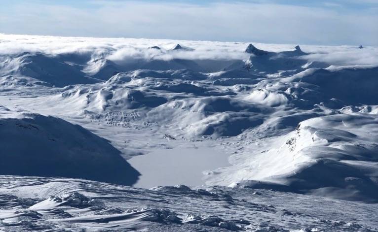 VINTEREN 2020: Fra Galdebergstinden 5. mars. Foto: Solbjørg Kvålshaugen VINTEREN 2020: Fra Galdebergstinden 5. mars. Foto: Solbjørg Kvålshaugen