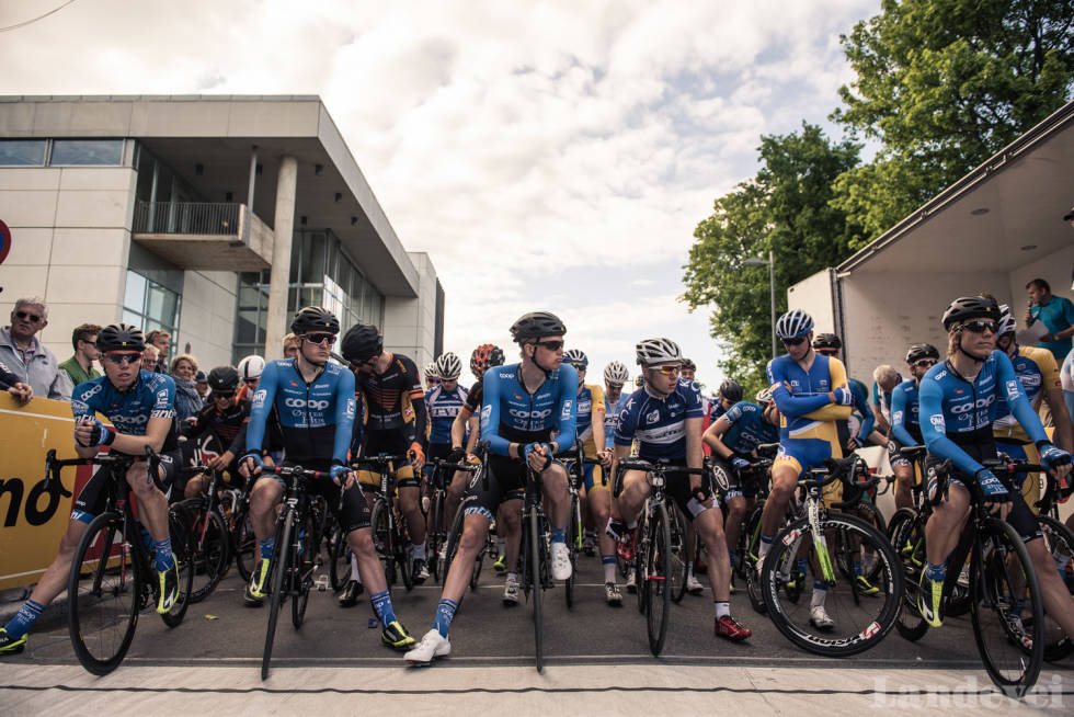 VET HVA DE SKAL GJØRE: Team Coop var mestere i gateritt. Hele laget visste hva de skulle gjøre, uansett hvor vondt det gjorde. Illustrasjonsfoto, Henrik Alpers. mental trening sykkel