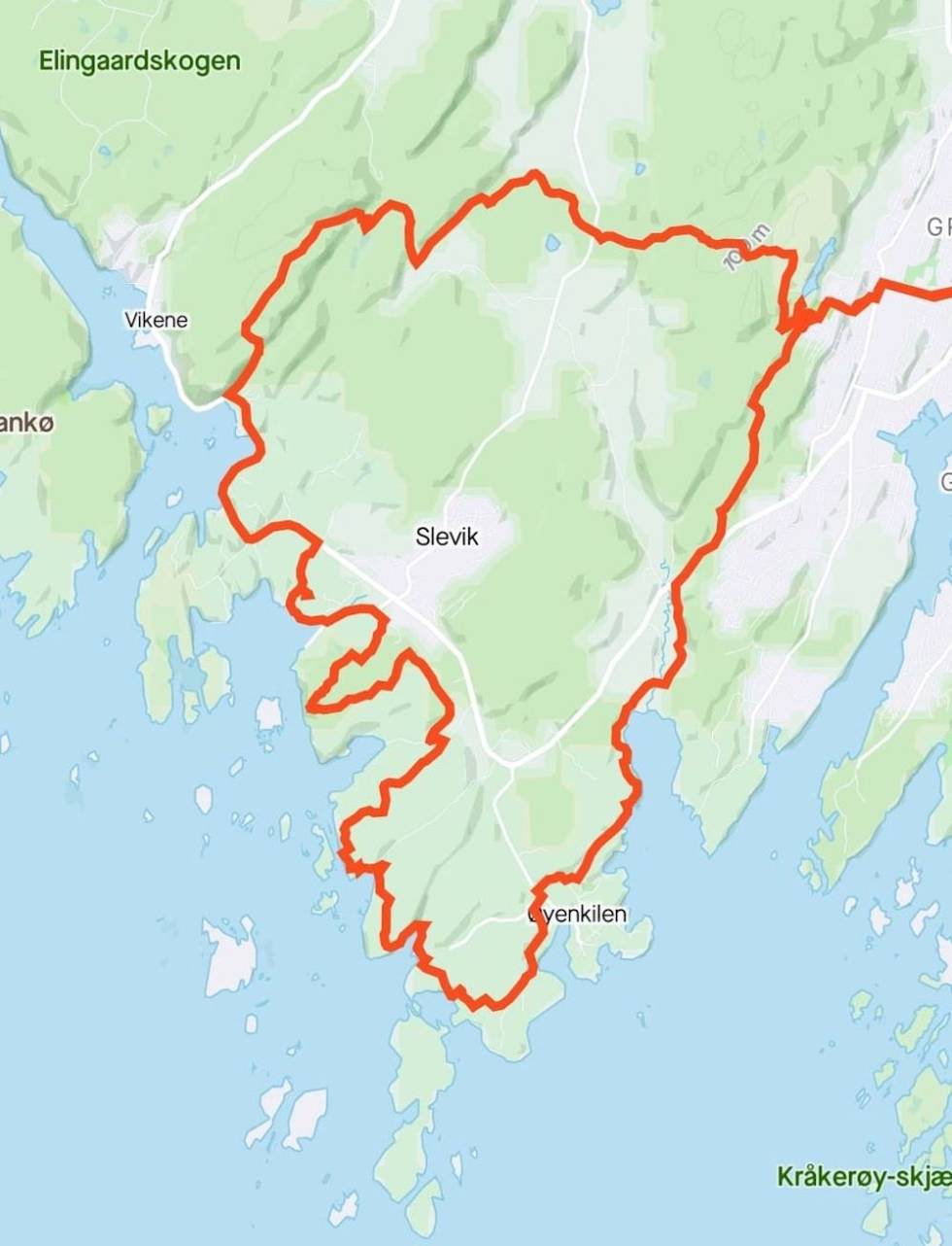 TREMILSTUR: Pål Grotnes og kompisene syklet cirka tre mil på søndagens skitur. Blåsopp stisykling februar