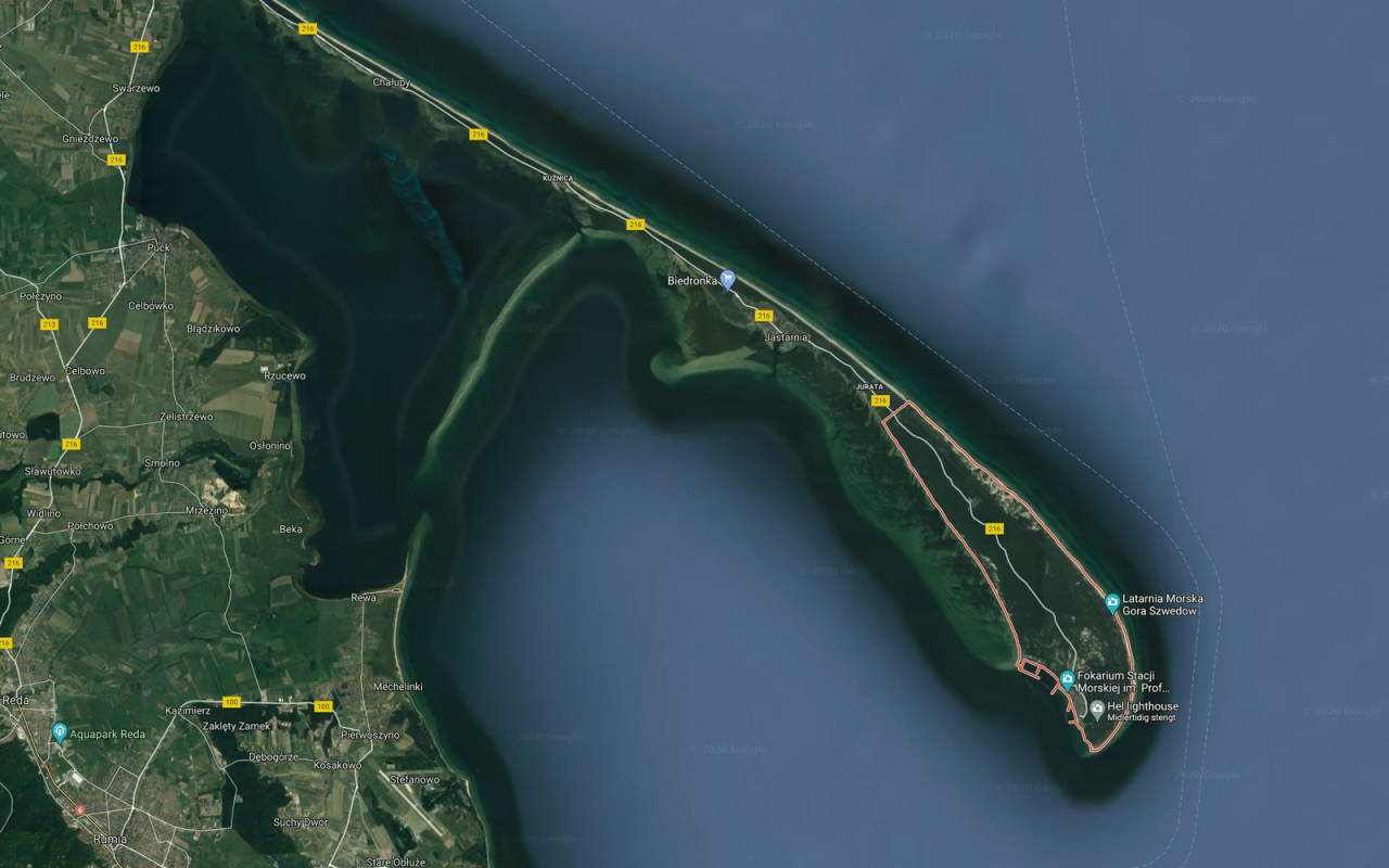 POLENS KITEPARADIS: Kitemulighetene i Polen er rett og slett helt episke. Bilde: Google Hel Peninsula Polen kite