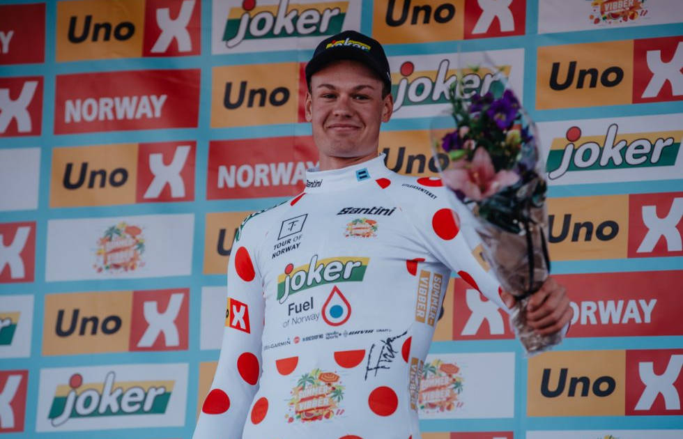 DISCOVERY-EKSPERT: Henrik Evensen har syklet både for Joker-laget i Norge og det nederlandske talentlaget SEG Academy i løpet av sin karriere. Nå er den høyreiste karen ekspertkommentator hos Discovery. Foto: Szymon Gruchalski/Tour of Norway henrik evensen, odd christian eiking, vuelta a espana