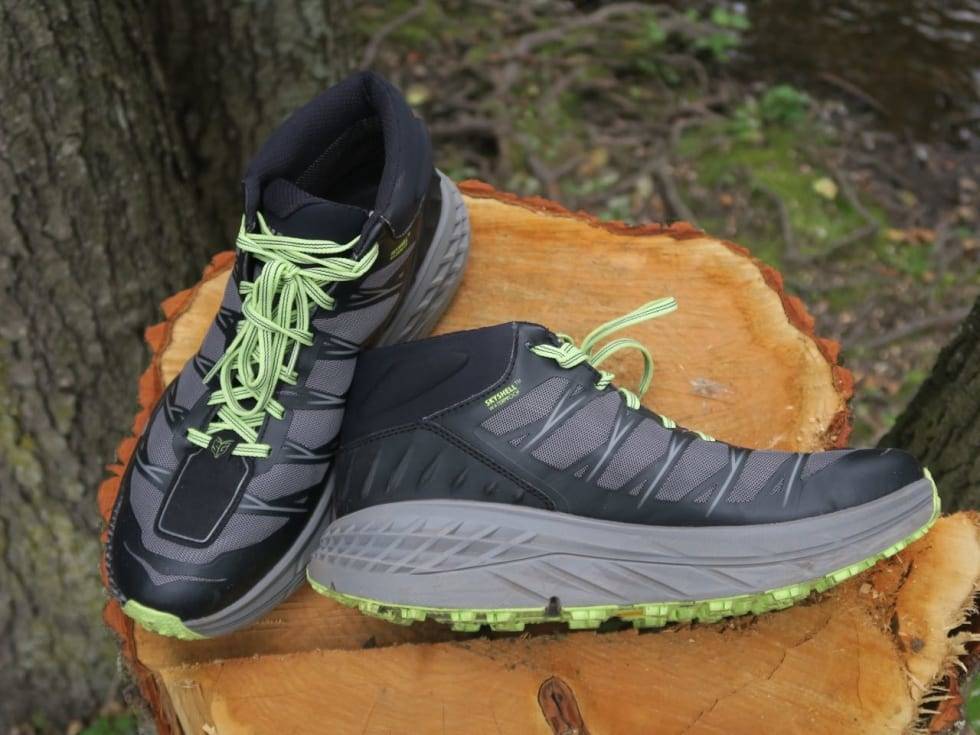 VINTERSKO: Hoka Speedgoat MID er en høy joggesko med Goretex Hoka Goretex-sko