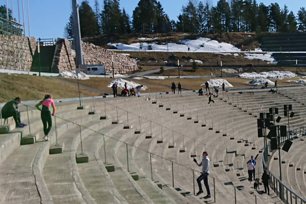 Fullt på treningssenteret. Fra Holmenkollen søndag formiddag. Foto: Adam Tumidajewicz Fullt på treningssenteret. Fra Holmenkollen søndag formiddag. Foto: Adam Tumidajewicz