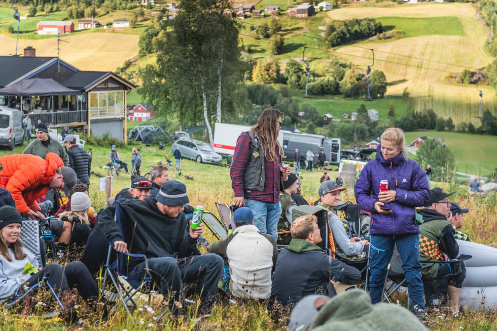STEMNING: Det var bra med folk og god stemning gjennom hele helga under Huckfest 2021 i Ål i Hallingdal. Foto: Gisle Johnsen Huckfest 2021