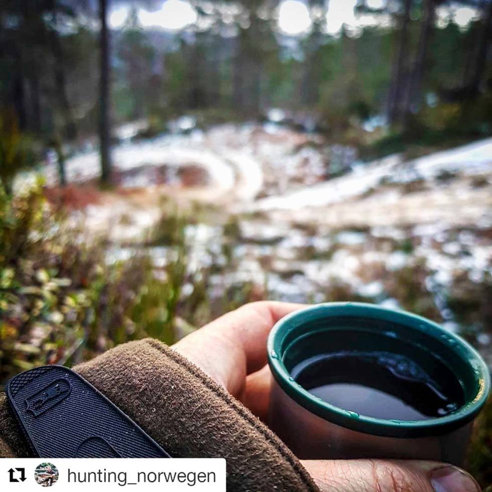 @hunting_norwegen: Fresh air and warm coffee huntingnorwegen