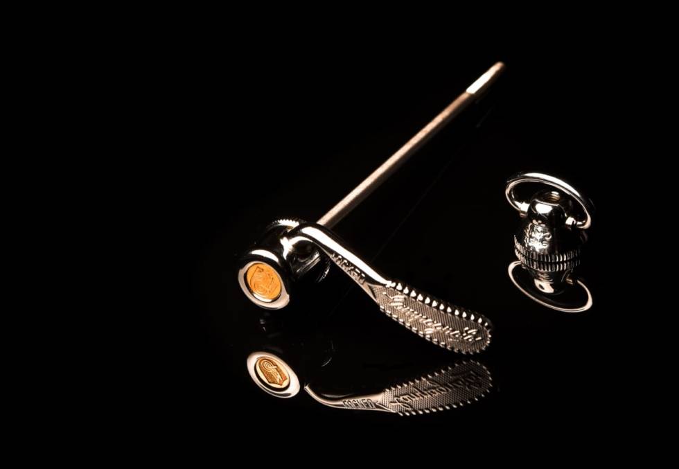 EKSKLUSIV: Hurtigkoblingen ble i sin tid oppfunnet av Campagnolo. Her er en eksklusiv jubileumsutgave, fra Campagnolo Records 50-årsjubileum. campagnolo hurtigkobling