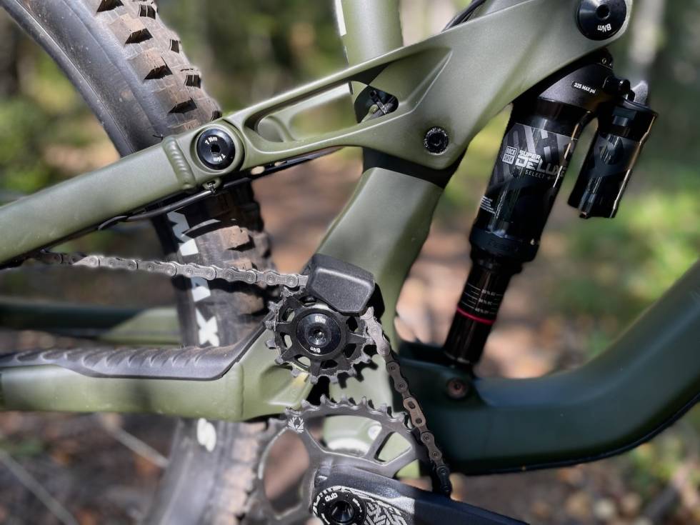 DELUXE: RockShox-demperen ble satt opp med i overkant av 30% sag. GT Force Carbon 2022